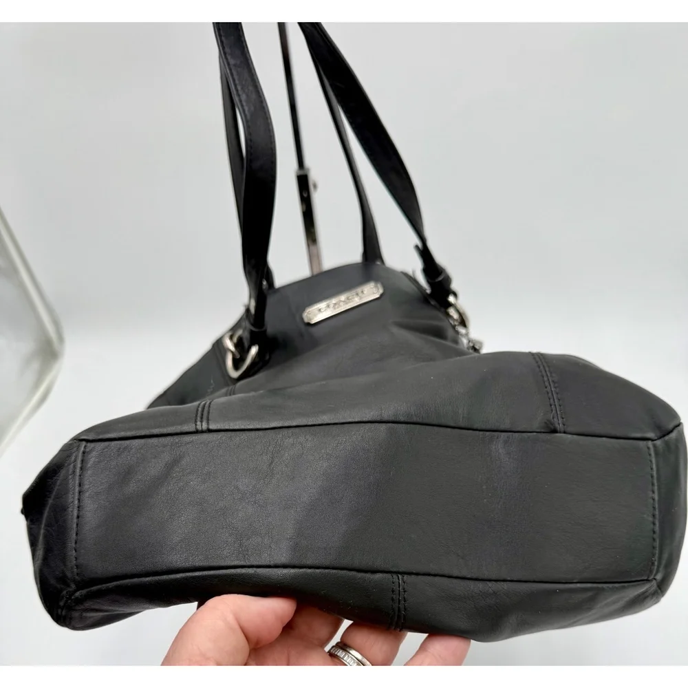 Coach Gallery North South Black Leather with Side Zippers F19456‎ - Picture 7 of 10